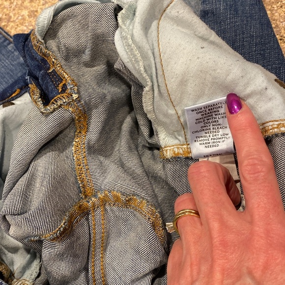 L.L. Bean Signature Blue Jeans 14 Item 293455 - Picture 9 of 17